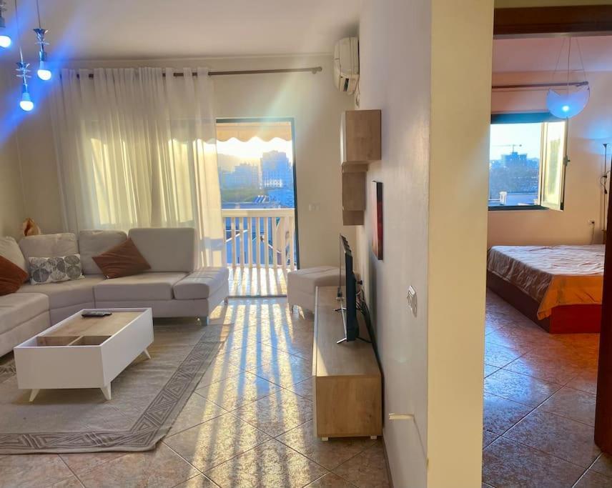 Rtsh Apartment Tiranë Luaran gambar