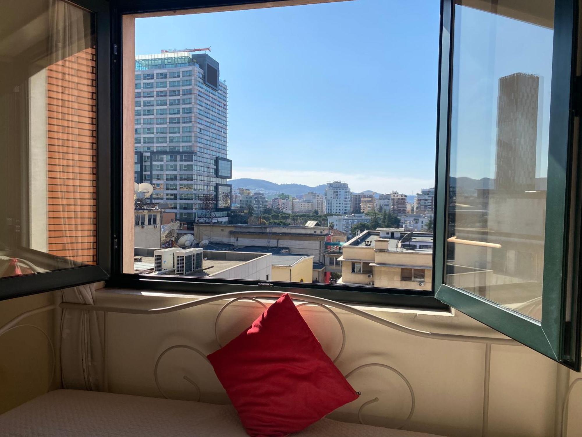 Rtsh Apartment Tiranë Luaran gambar